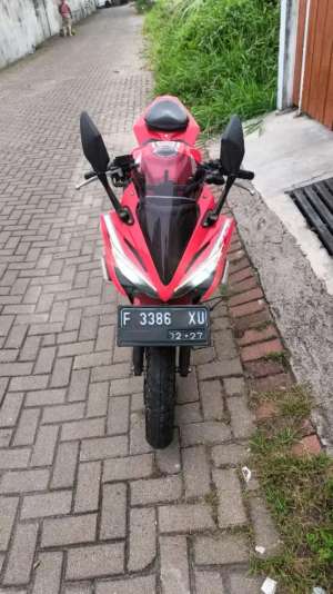 Jual bekas Jual Honda CBR 150 CC tahun 2017 mulus,lokasi di Bandung Kota
