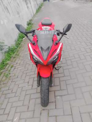 Jual bekas Jual Honda CBR 150 CC tahun 2017 mulus,lokasi di Bandung Kota