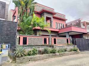 Jual Lelang Rumah Mewah Makassar lokasi di Makassar Kota, tersedia melalui melalui situs Olx