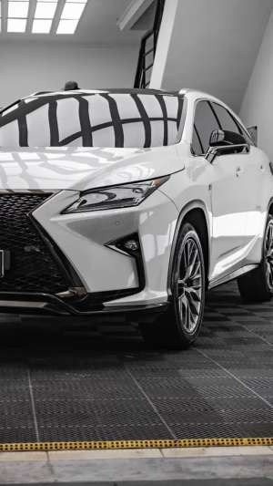 Jual bekas Jual Lexus RX200t Fsport 2017 - Putih Interior Red,lokasi di Tangerang Kab.