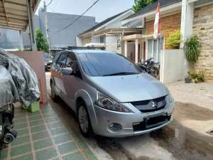 Jual bekas Jual Mitsubishi Grandis GT 2.4 Tahun 2010, Mobil sehat dan terawat,lokasi di Bekasi Kota