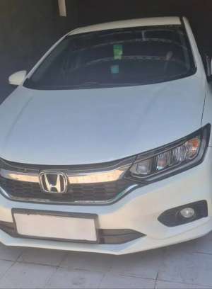 Jual bekas JUAL MOBIL HONDA NEW CITY 2018,lokasi di Surabaya Kota