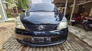 Jual bekas Jual Mobil Nissan Serena C24 thn 2012 rawatan pribadi,lokasi di Malang Kab.