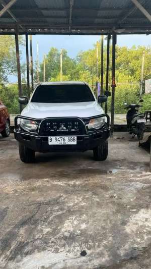 Jual bekas jual mobil triton,lokasi di Balikpapan Kota