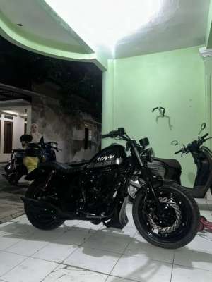 Jual bekas Jual Motor bobber costume Black,lokasi di Jakarta Timur