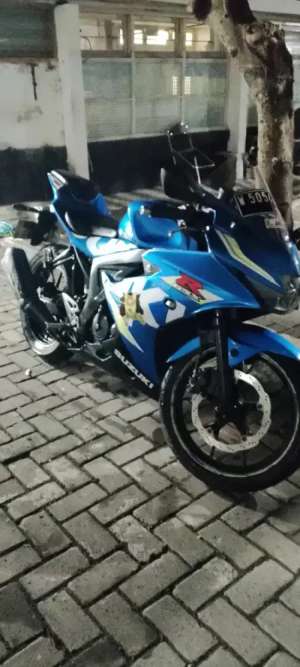 Jual bekas jual motor GSX R,lokasi di  ,Surabaya Kota