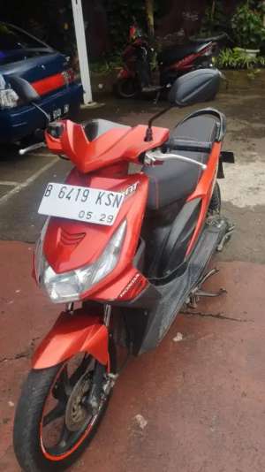 Jual bekas Jual motor Honda beat merah th 2009,lokasi di  ,Jakarta Timur