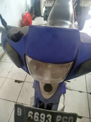 Jual bekas Jual motor Yamaha Vega r 2005,lokasi di Jakarta Selatan