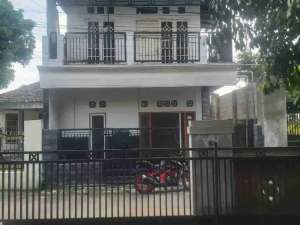 jual murah rumah lantai 2 di Jabon banyakan Kediri dekat bandarapabrik gulaKediri lokasi di Kediri  Kab., tersedia melalui melalui situs Olx