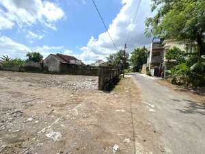 Jual Murah Tanah Depan Resto Tengkleng gajag Jakal lokasi di Sleman Kab., tersedia melalui melalui situs Olx