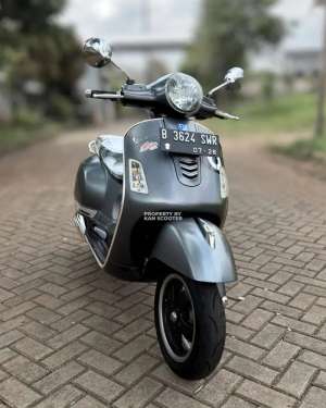 Jual bekas JUAL MURAH VESPA GTS 150 3V 2016 MULUS,lokasi di Depok Kota