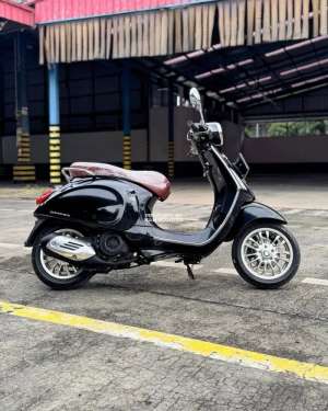 Jual bekas JUAL MURAH VESPA PRIMAVERA 150 3V 2014 MULUS,lokasi di Kuningan Kab.