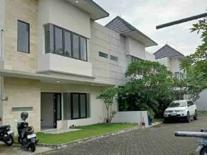 jual perumahan mewah 2 lantai Hunian asridi kota Jombang lokasi di Jombang  Kab., tersedia melalui melalui situs Olx