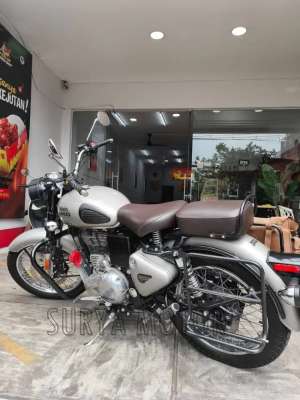 Jual bekas JUAL ROYAL ENFIELD BULLET CLASSIC 500CC GUNMETAL GREY LIMITED,lokasi di Bandung Kota