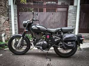 Jual bekas JUAL Royal Enfield classic Stealth Black 500cc,lokasi di Bandung Kota