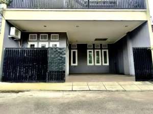 jual rugi rumah 3 lantai di pekayon bekasi selatan lokasi di Bekasi Kota, tersedia melalui melalui situs Olx