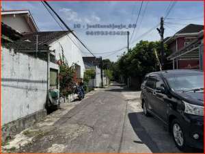 Jual rugi tanah dalam perumahan Lempongsari mlati Sleman lokasi di Sleman Kab., tersedia melalui melalui situs Olx