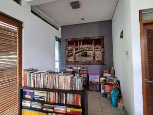 JUAL RUMAH ASRI CIPETE JAKARTA SELATAN AREA DEKAT KEMANG VILAGE, BEBAS BANJIR lokasi di Jakarta Selatan, tersedia melalui melalui situs Olx