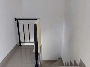 Jual rumah baru 2 lantai bangunan minimalis di pasir impun bandung , tersedia melalui melalui situs Olx