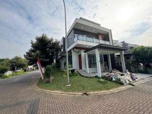Jual Rumah Baru Bangunan Mandiri Di Greenwich BSD lokasi di Tangerang Kab., tersedia melalui melalui situs Olx