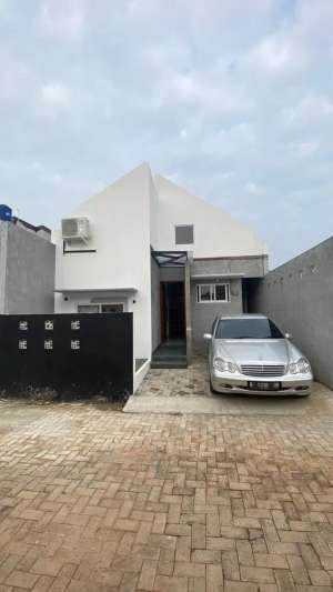 Jual Rumah Baru Dekat Dengan Unpam di Cluster Bambu Apus Pamulang lokasi di Tangerang Selatan Kota, tersedia melalui melalui situs Olx