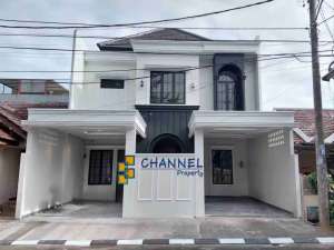 Jual Rumah Baru Lokasi Strategis Dekat Tol dan Pasmod BSD Nusaloka, An lokasi di Tangerang Selatan Kota, tersedia melalui melalui situs Olx