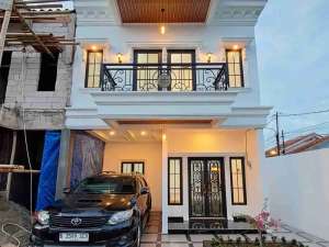 Jual Rumah Classic Modern Dekat Tugu Tanah Baru Beji Depok lokasi di Depok Kota, tersedia melalui melalui situs Olx