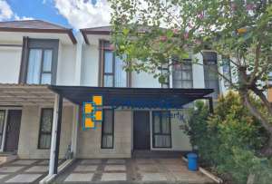 Jual Rumah Cluster Lokasi Startegis Dekat Tol Kireina Park BSD Tangsel lokasi di Tangerang Selatan Kota, tersedia melalui melalui situs Olx