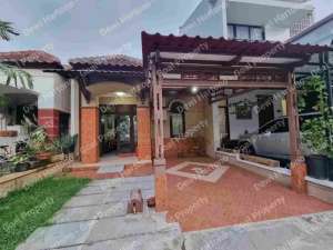 Jual Rumah Cluster Sutera Flamboyan Alam Sutera lokasi di Tangerang Selatan Kota, tersedia melalui melalui situs Olx