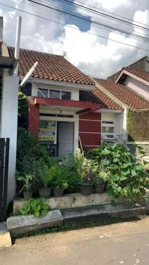 Jual Rumah di Kota Tasikmalaya - Cluster Mutiara Putra Reg3KT2KM lokasi di Tasikmalaya Kota, tersedia melalui melalui situs Olx