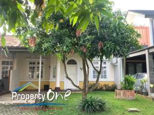 Jual Rumah Di Taman Chrysant Kencana Loka BSD Serpong lokasi di Tangerang Selatan Kota, tersedia melalui melalui situs Olx