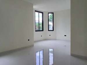 Jual Rumah EMINENT BSD HOOK MURAH lokasi di Tangerang Kab., tersedia melalui melalui situs Olx