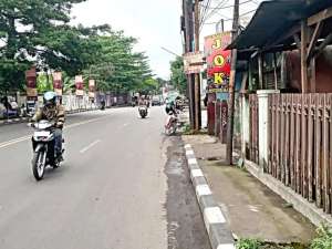 Jual Rumah Hitung Harga Tanah di Mainroad Ujung Berung, Bandung lokasi di Bandung Kota, tersedia melalui melalui situs Olx