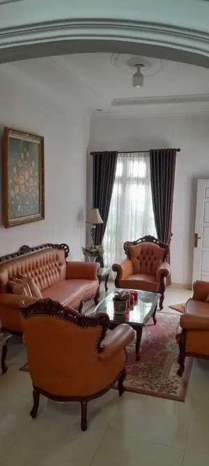 Jual Rumah Jl. Adinegoro. Aur Kuning, Bukittinggi lokasi di Bukittinggi Kota, tersedia melalui melalui situs Olx