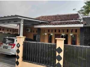 jual rumah kampung deket lampu merah brimob kota Ciracas surat SHM akses mobil lokasi di Serang Kota, tersedia melalui melalui situs Olx