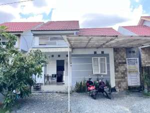 Jual Rumah Komplek Chaprika Reaidence, Banjarmasin lokasi di Banjarmasin Kota, tersedia melalui melalui situs Olx