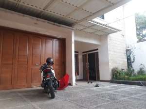 Jual Rumah Mewah Dekat Borma Cikutra, ITB, Taman Pahlawan, Dago lokasi di Bandung Kab., tersedia melalui melalui situs Olx