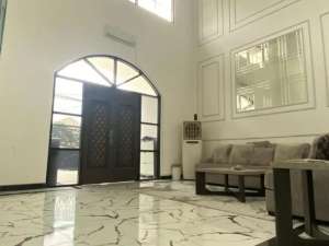 Jual rumah mewah di Surabaya selatan lokasi di Surabaya Kota, tersedia melalui melalui situs Olx