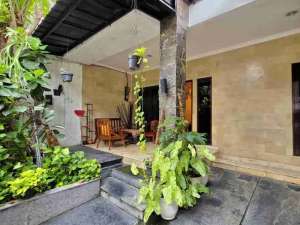 Jual Rumah Mewah Menteng 5 Menit ke MRT SHM Strategis Jakarta Pusat lokasi di Jakarta Pusat, tersedia melalui melalui situs Olx