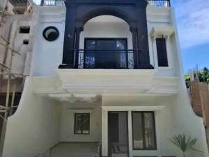 Jual rumah murah rooftop Di jagakarsa Jakarta selatan lokasi di Depok Kota, tersedia melalui melalui situs Olx