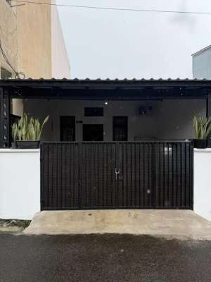 Jual Rumah Mutiara Bogor Raya R3 MBR Pusat Kota Tol Summarecon BSI BU lokasi di Bogor Kota, tersedia melalui melalui situs Olx