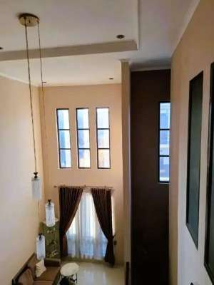 Jual Rumah NYAMAN dan LUAS di Dekat Pemkot dan alun-alun kota Cimahi lokasi di Cimahi Kota, tersedia melalui melalui situs Olx