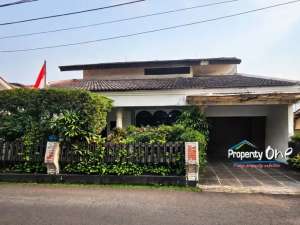 Jual Rumah Posisi Hook di Kedoya Selatan Jakarta Barat lokasi di Jakarta Barat, tersedia melalui melalui situs Olx