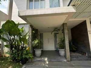 Jual Rumah Raffles Garden Citraland Lebar12 Selatanfl lokasi di Surabaya Kota, tersedia melalui melalui situs Olx