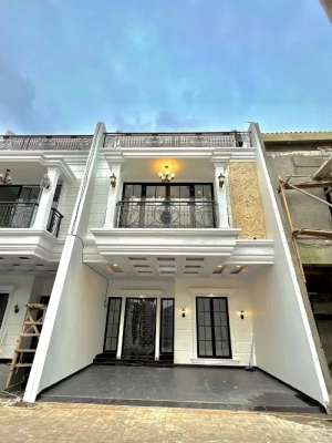 Jual rumah Rooftop di Jagakarsa Jakarta Selatan lokasi di Jakarta Selatan, tersedia melalui melalui situs Olx