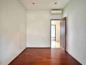 Jual Rumah siap huni di komplek Kerinci Pakubuwono senayan keb. baru Jaksel lokasi di Jakarta Selatan, tersedia melalui melalui situs Olx