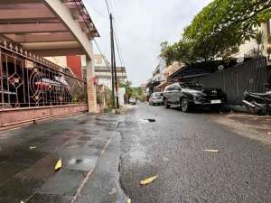 Jual Rumah Siap Huni Janur Hijau 12x20m2 Anti Banjir One Gate lokasi di Jakarta Utara, tersedia melalui melalui situs Olx