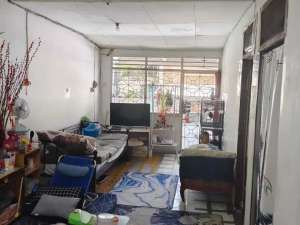 Jual Rumah Standar Siap Huni dengan luas tanah 6 x 17di Kelapa Molek lokasi di Jakarta Utara, tersedia melalui melalui situs Olx