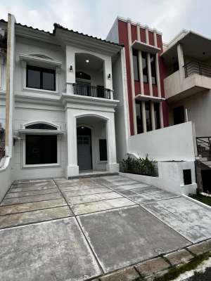 Jual rumah strategis renopasi baru Citra gran Cibubur lokasi di Bekasi Kota, tersedia melalui melalui situs Olx