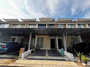 Jual Rumah Sudah Renovasi Cluster La Seine Jakarta Garden City Jakarta Timur lokasi di Jakarta Timur, tersedia melalui melalui situs Olx